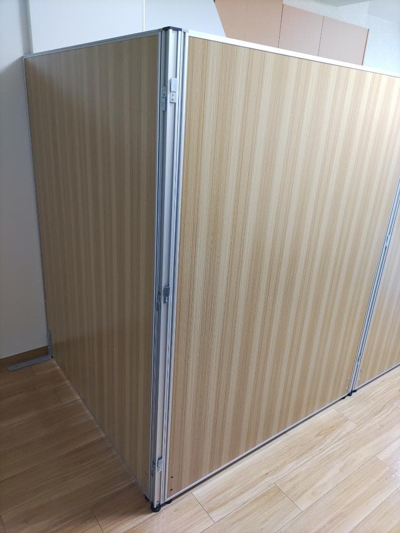 パーティション 木目調　5枚の価格　幅1200×高さ1600　引取が条件