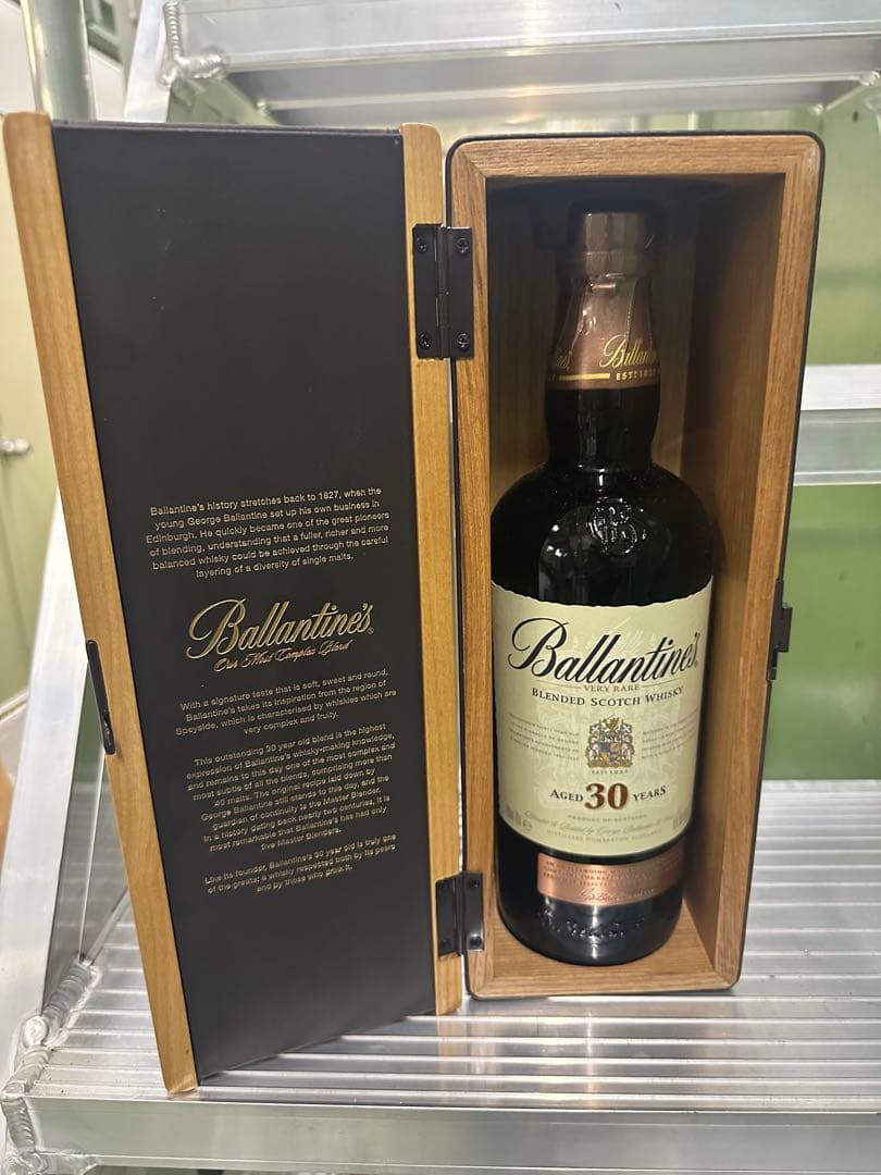 Ballantine's 30年 ブレンデッドウイスキー 木箱入り