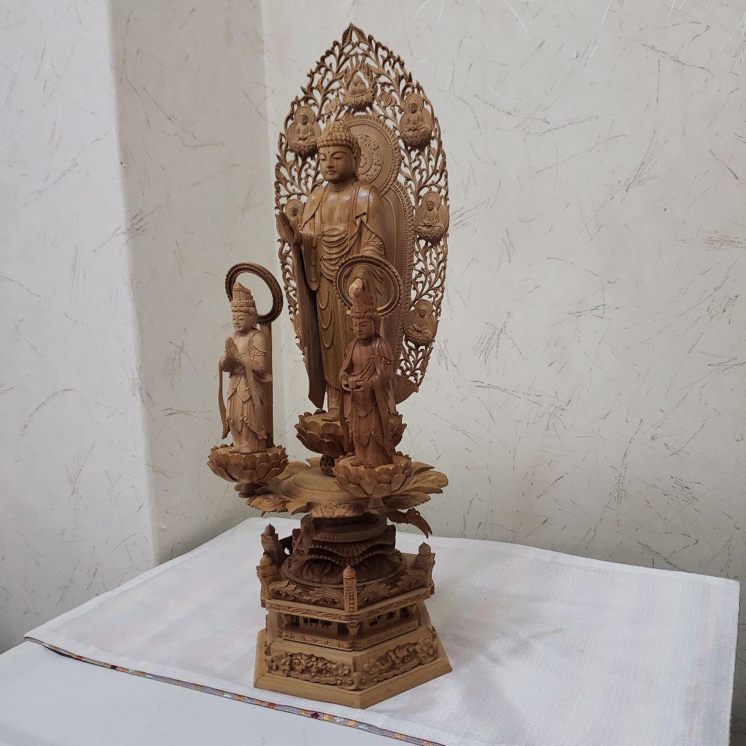 Ｂフライデー後背羅漢彫★総白檀 阿弥陀如来三尊像6寸立 眼入観音菩薩・勢至菩薩付