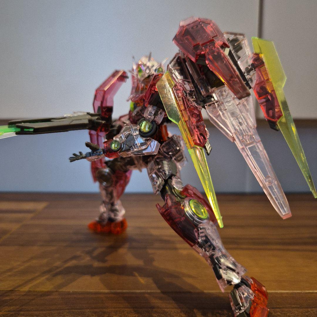 RG ガンプラ ダブルオークアンタ ガンダムベース