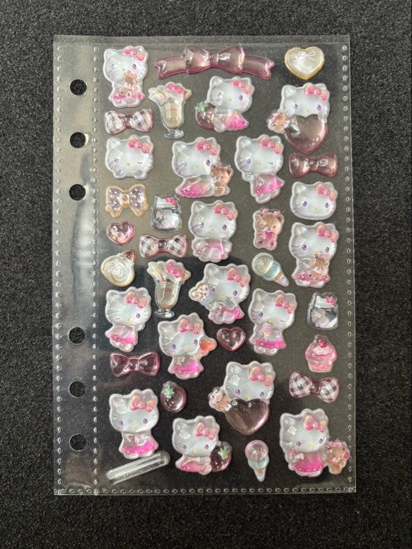 ボンボンドロップシール　シール帳　完成品　サンリオ　ディズニー　すみっこぐらし