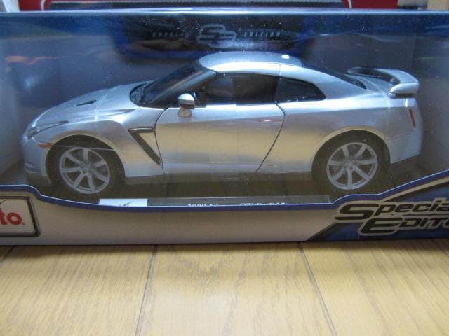 Maisto 日産　R35　GTR　GT-R スペシャルエディション 1/18