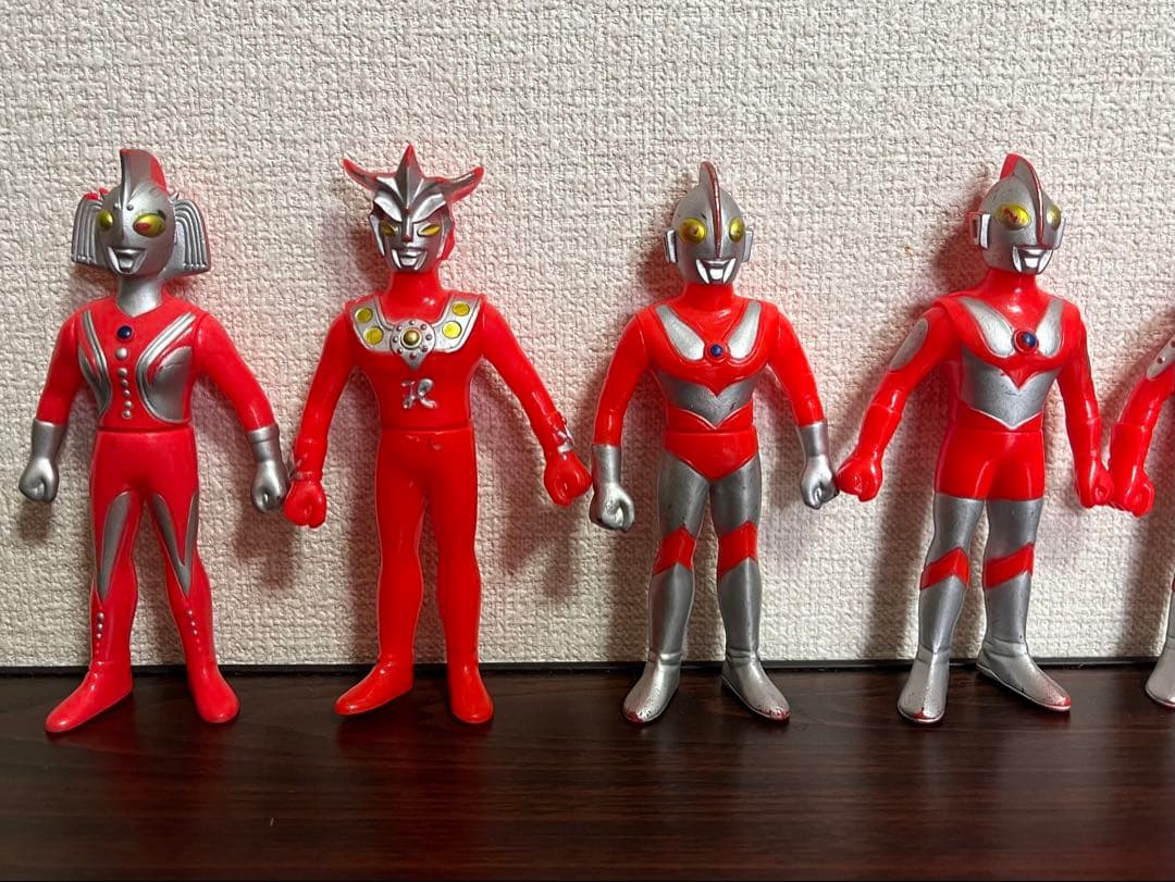 ウルトラマン ウルトラ兄弟 ソフビ バンダイ ポピー 足型あり