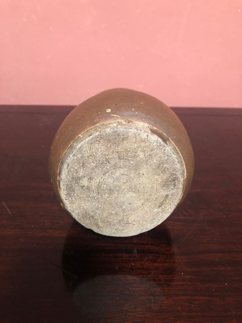 蔵にあった大振りの瀬戸鉄釉瓢形徳利古箱付