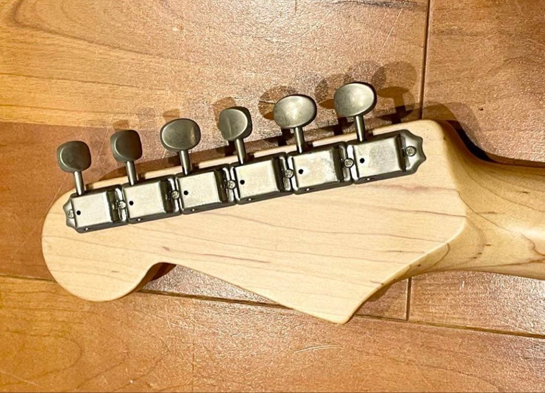 たなか様用　FENDERタイプヘッド Bacchus BST-650R ストラト