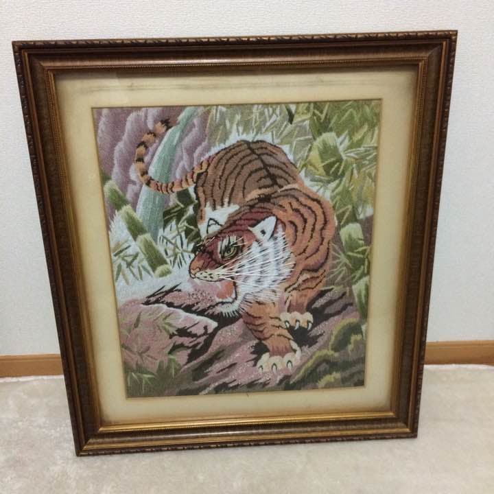 トラ 刺繍絵