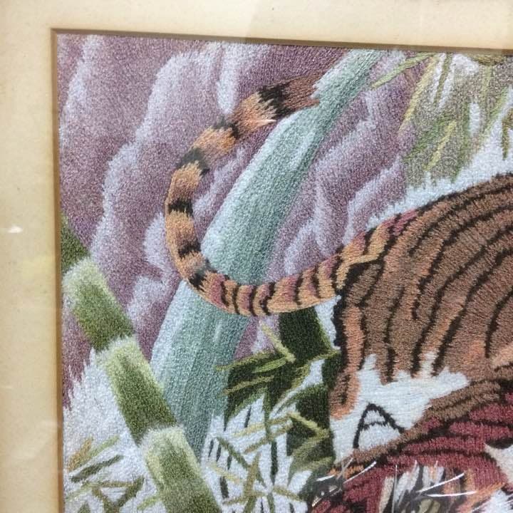 トラ 刺繍絵