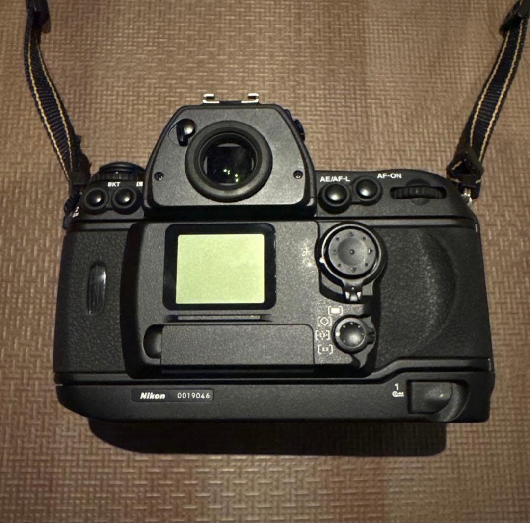 【美品】Nikon F6 一眼レフ フィルムカメラ