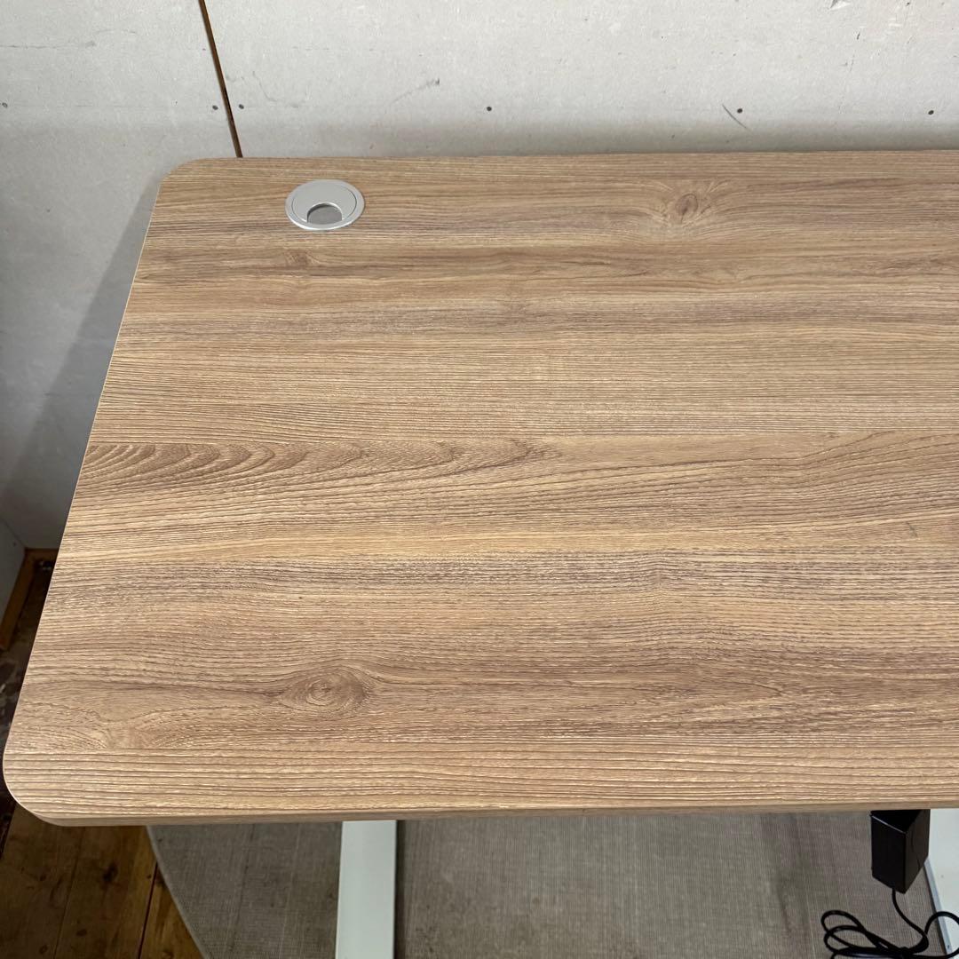 【681】電動昇降機能付　木目調パソコンデスク