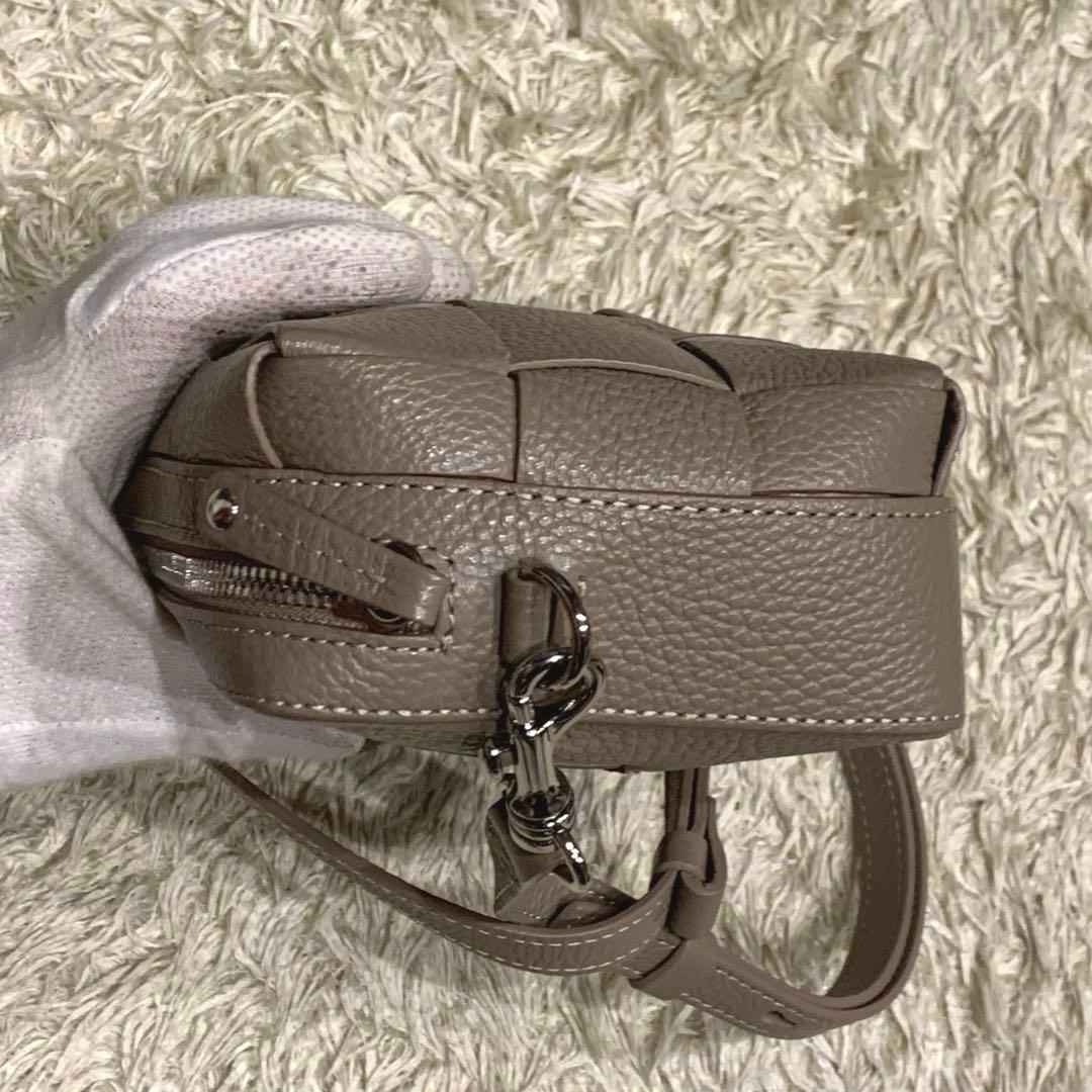 極美品✨IACUCCI ベルタS ショルダーバッグ