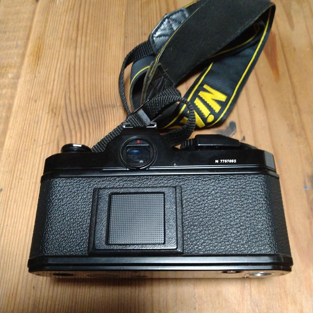 ニコンＦ２ レンズ35−200mmｆ/3・5−4・5 スピードライト