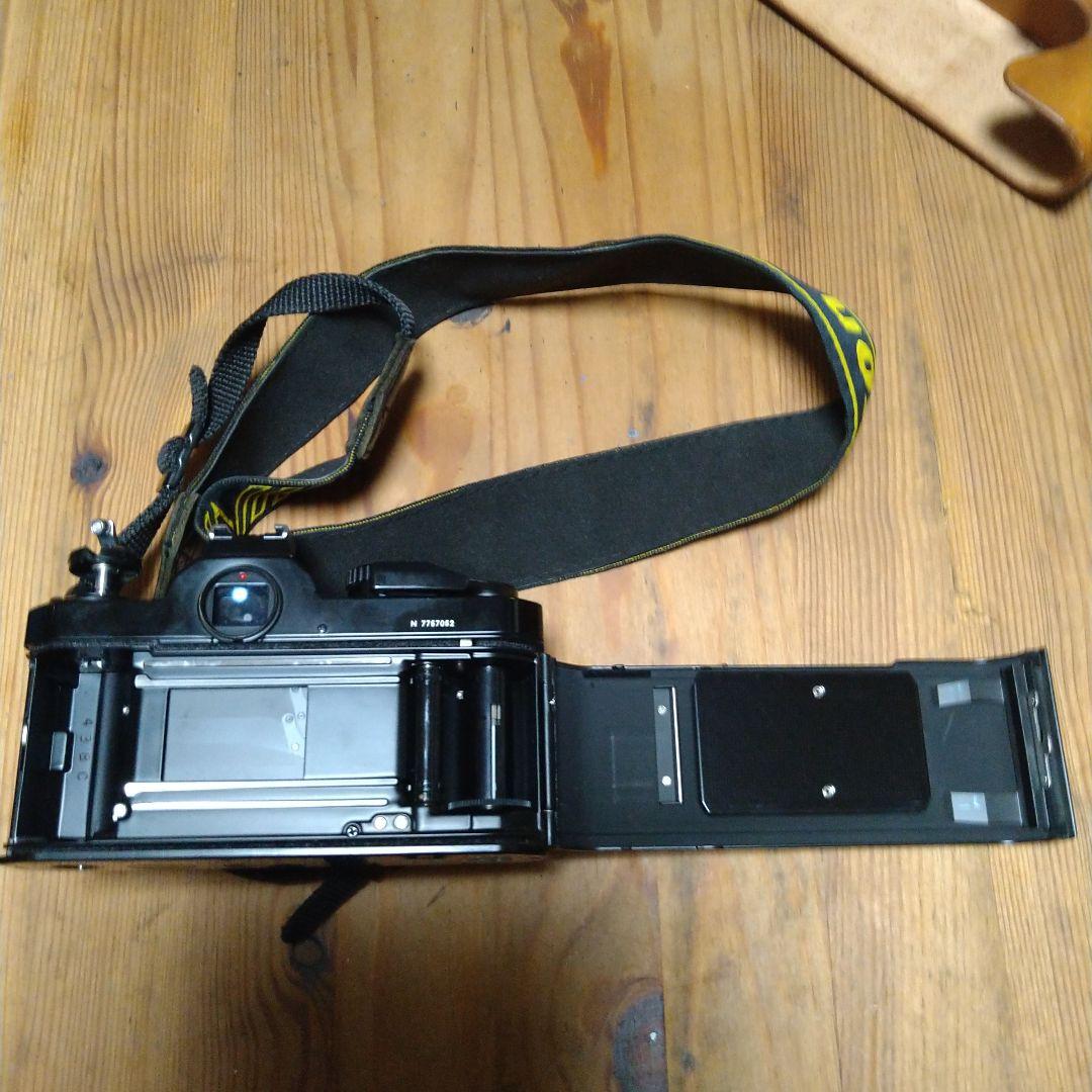 ニコンＦ２ レンズ35−200mmｆ/3・5−4・5 スピードライト