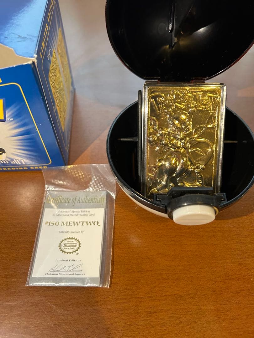 ポケモン金メッキミュウツー 限定版