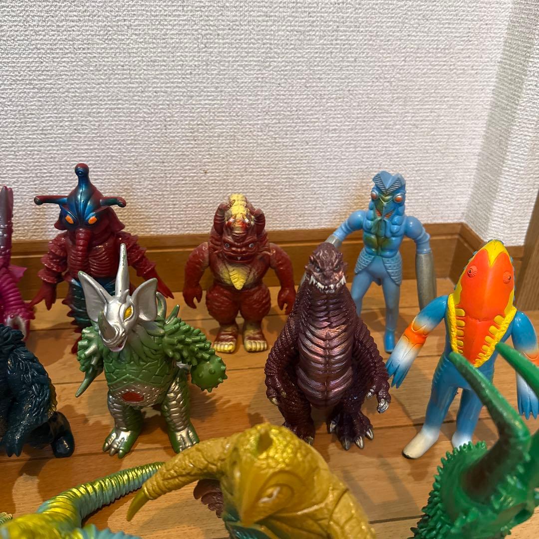 バンダイ　怪獣ソフビ　20体