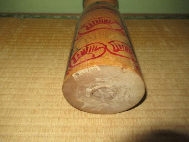 ◆極希少 美品 1950年代作！『小椋久太郎』秋田木地山こけし 梅花模様前垂れ