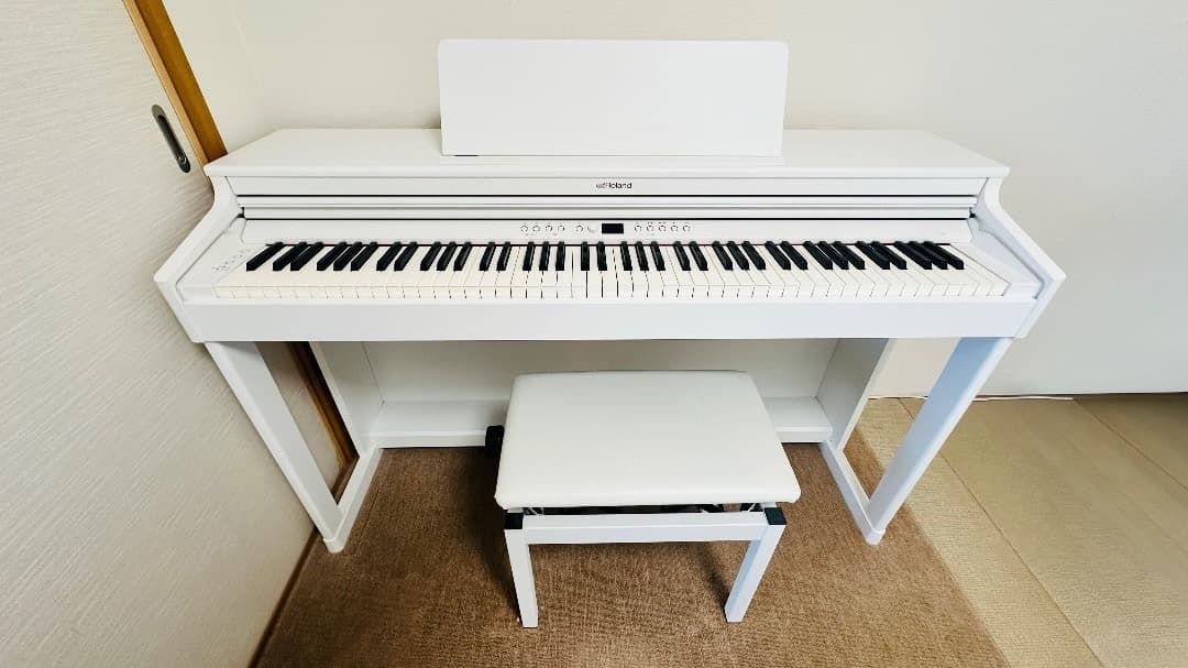 RolandRP701-WH電子ピアノホワイト美品1/30まで引取希望