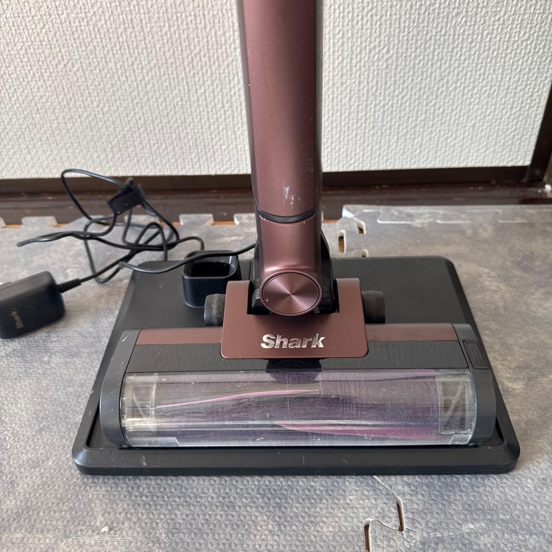 シャーク★コードレスクリーナー★LC250JBR★