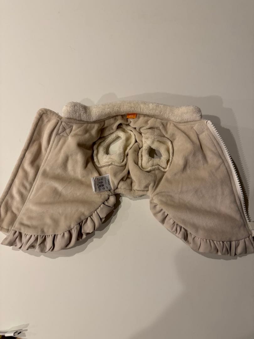 【美品】品薄人気商品　ペットパラダイス 苺刺繍 アウターハーネス 小型犬