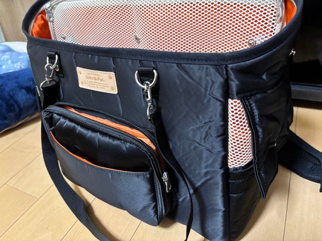 【12/11までお値下げ中】toto&pal ライトリュックキャリー　Mサイズ