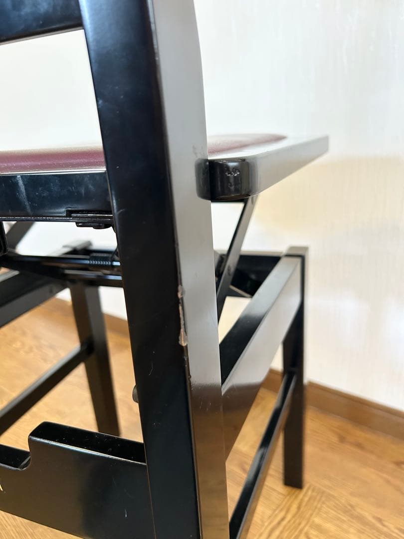 まなです。 YAMAHA No.5 (PI5) ピアノ椅子