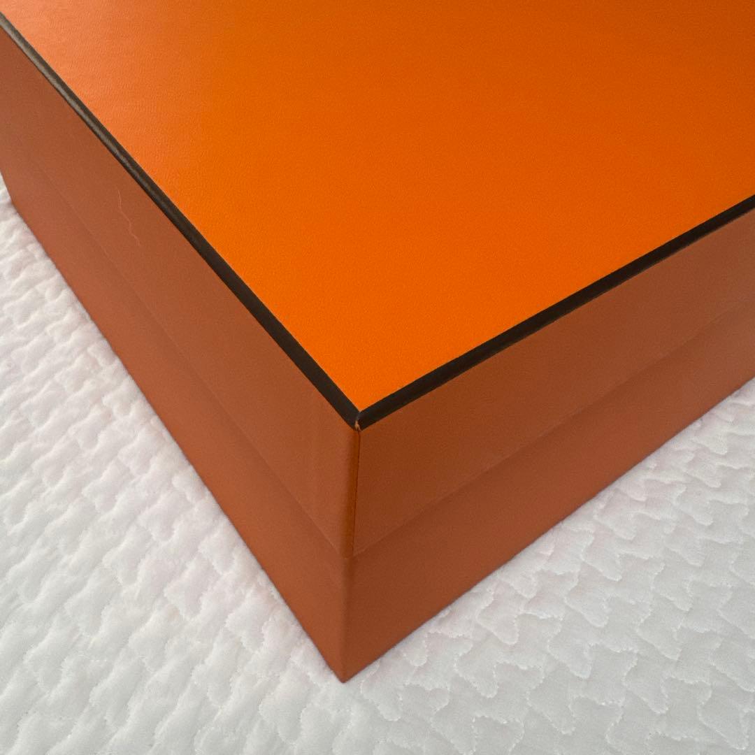 HERMES ギフトボックス オレンジ　エルメス　バーキン