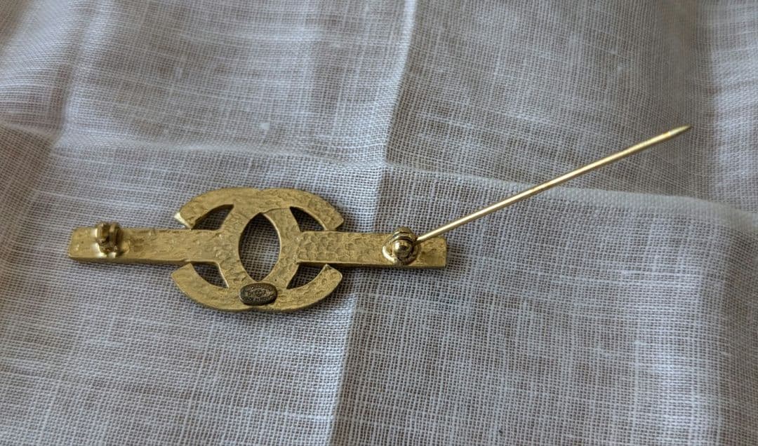 ENSEMBLE購入　CHANEL　シャネル　ラインストーン　ブローチ