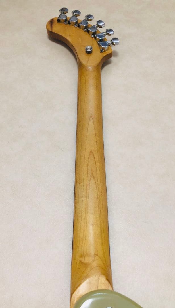 最終値下！！ZO-3 グレー アンプ内蔵ミニギター ヘッドフォン端子付き！！