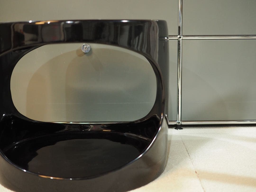 スペースエイジ　サイドテーブル　FRP