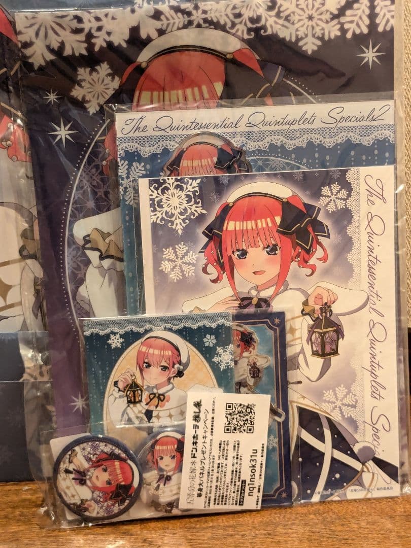 五等分の花嫁 推し袋 2025 中野二乃　ドンキ　アクスタ　缶バッチ　ショッパー