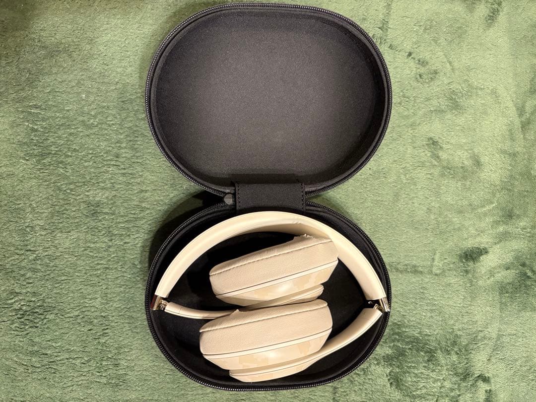 Beats ワイヤレスヘッドホン ベージュ