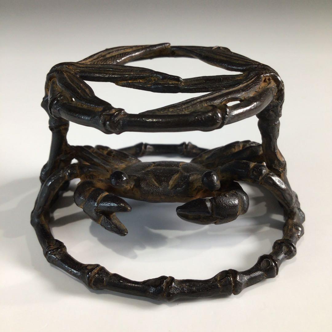 Ｐ７２３　蓋置　『千秋長治造』『蝋型鋳銅』『蟹蓋置』　共箱　茶道具