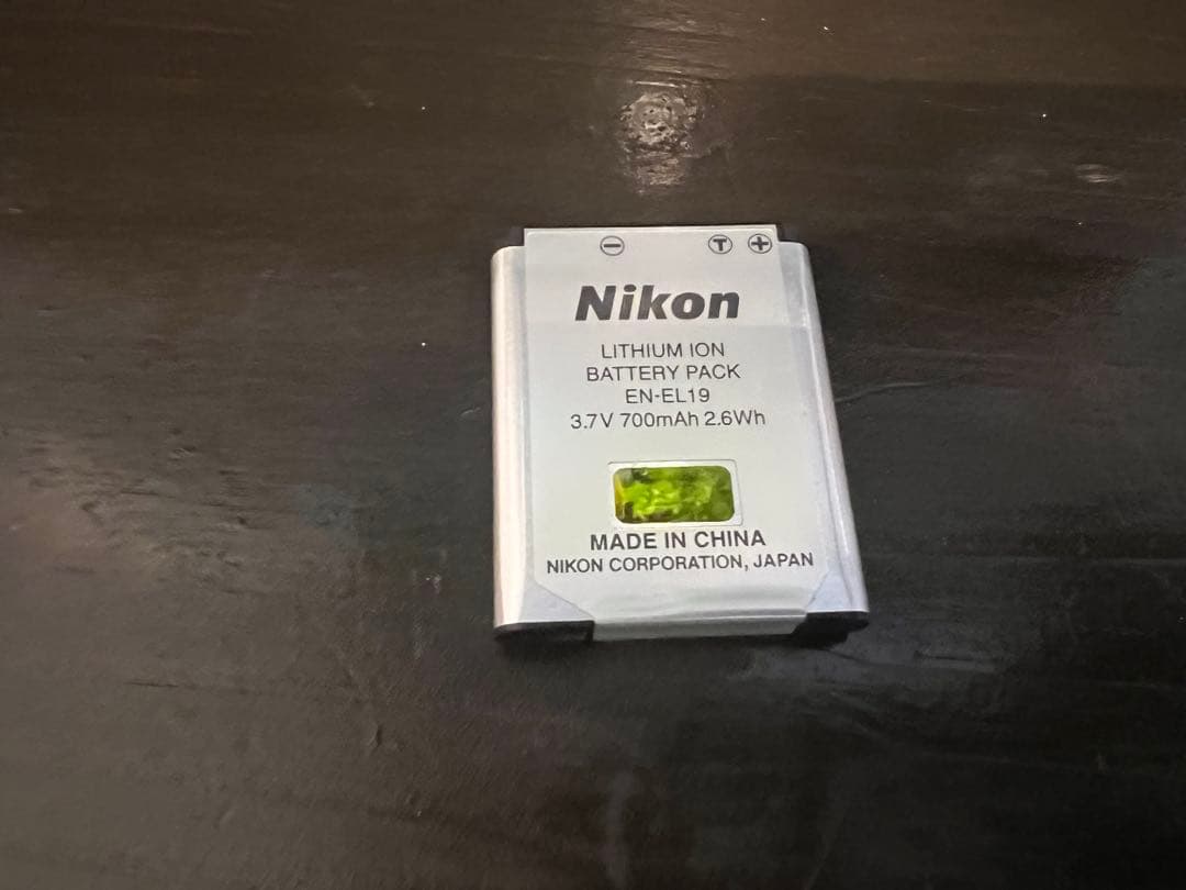 Nikon ニコン　COOLPIX S33 デジタルカメラ