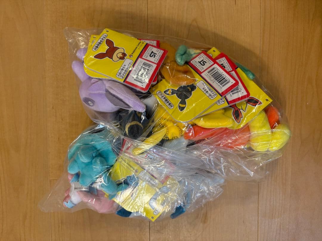 【新品】もっちりマスコットポケモンドールズイーブイ　全種類