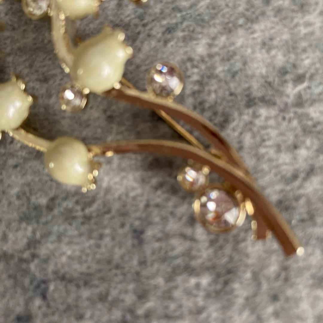 未使用アンテプリマ　スズラン花ブローチ