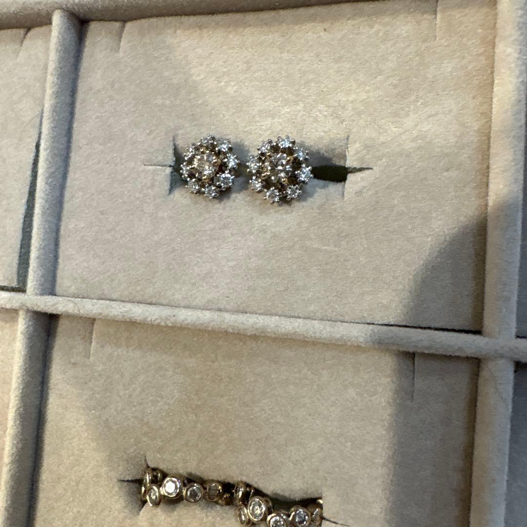 新品同様カシケイ KASHIKEY0.40ct ptダイヤ 0.25ct ピアス