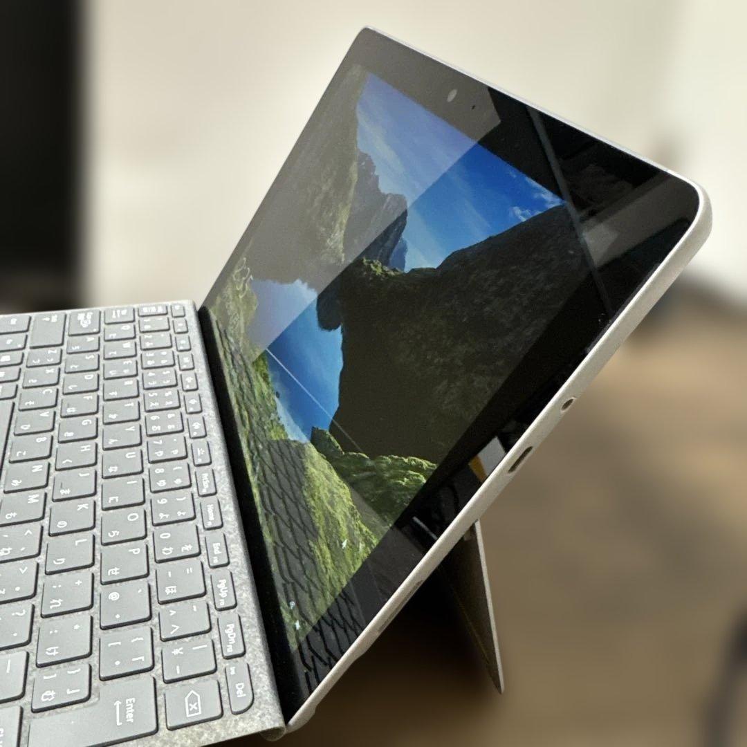 Surface Go (128GB/8GB) & タイプ カバー (プラチナ)