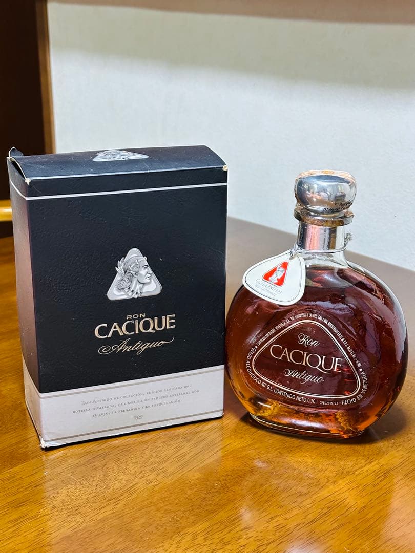 Cacique Antiguo Rum 40% カシケ ラム酒 アンティーク