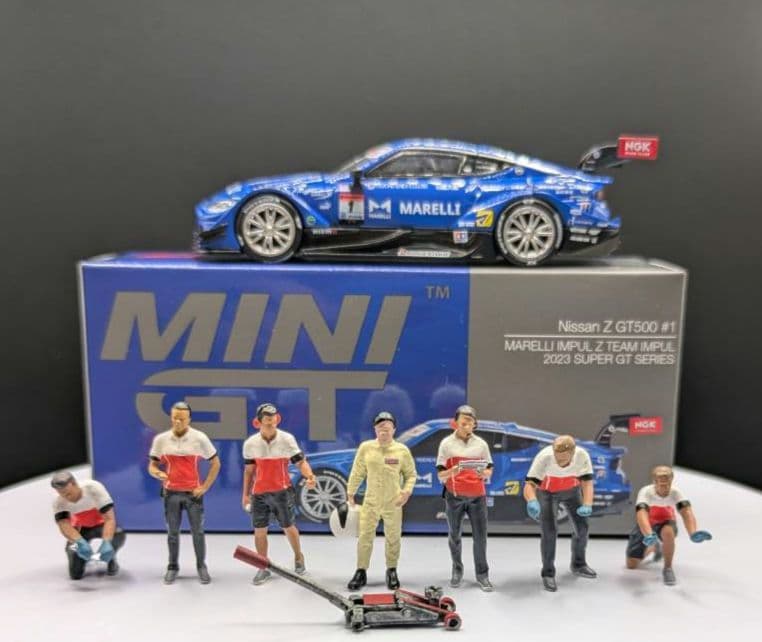 1/64MINI GT Nissan Z GT500＆フィギュアのジオラマ