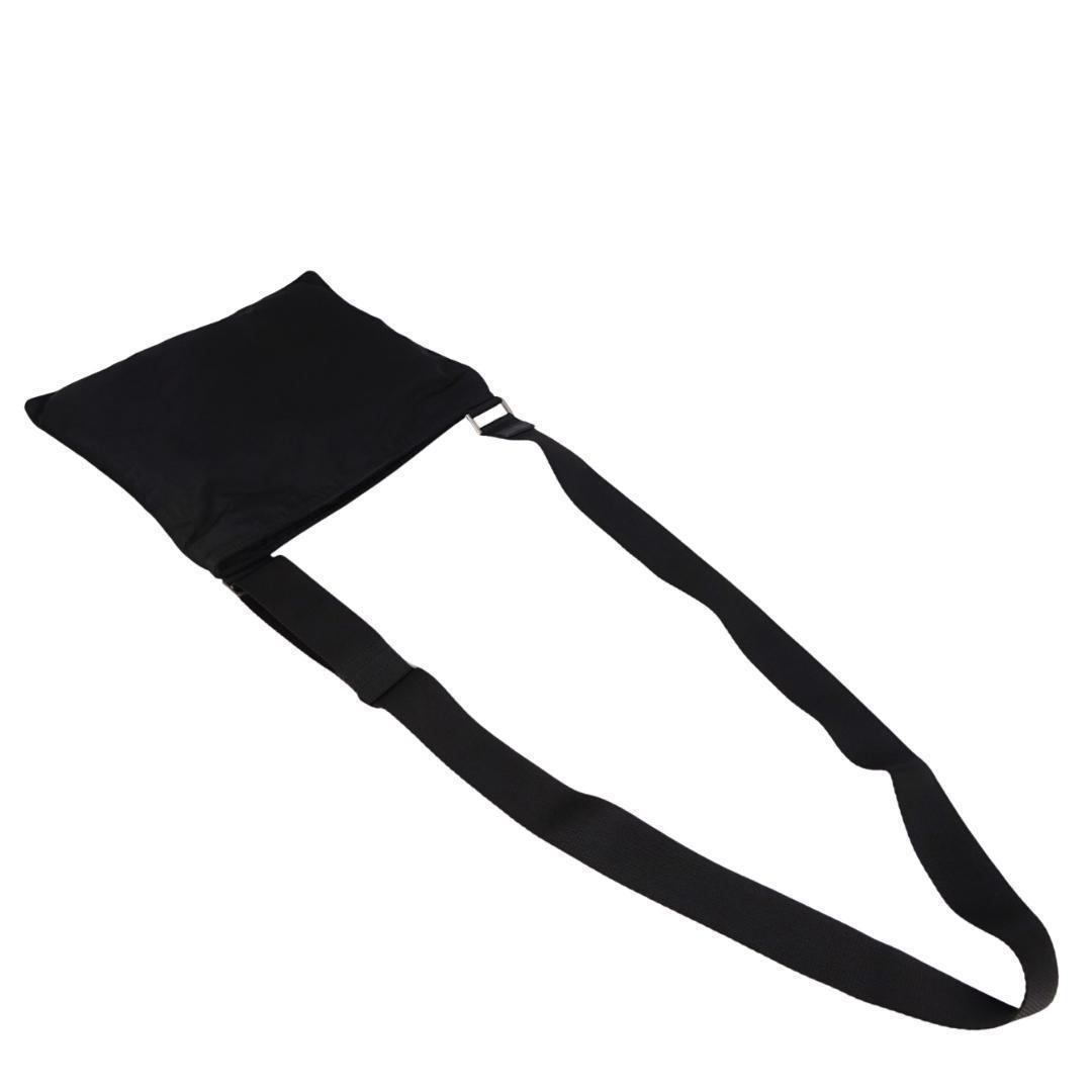 本物良品■プラダ■メッセンジャークロスボディ 三角ロゴ 斜めがけショルダーバッグ