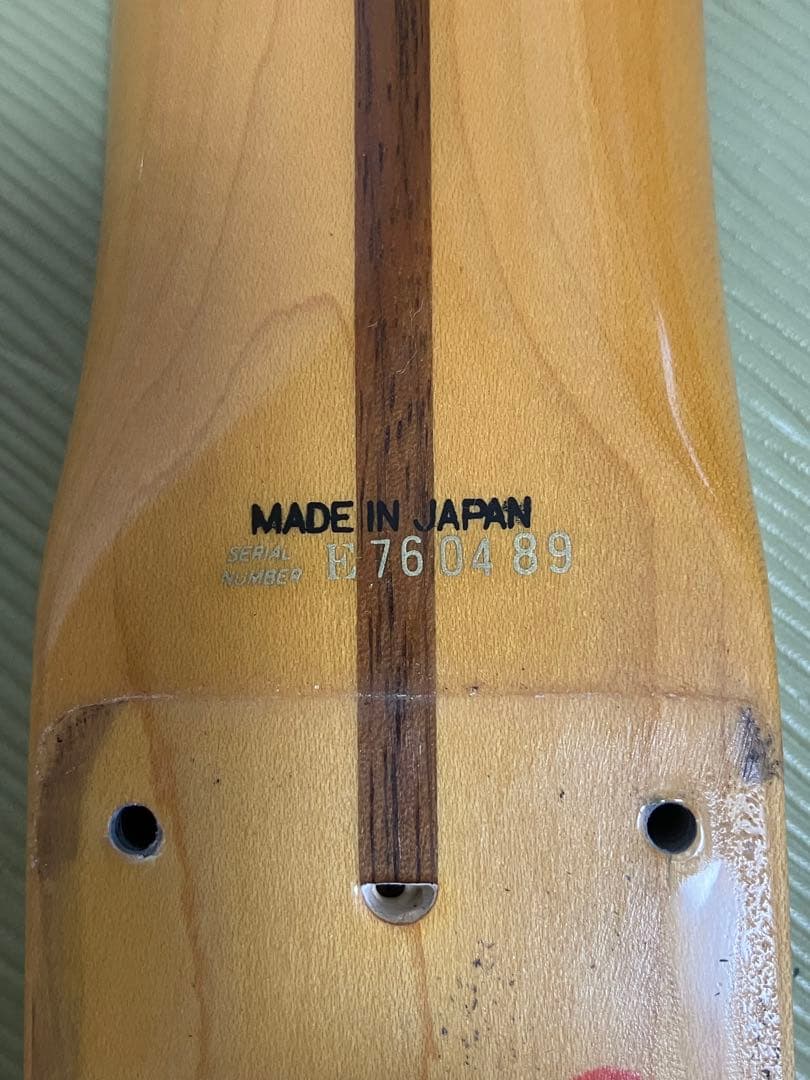 限界突破　fender japan ストラトキャスター　Eシリアル