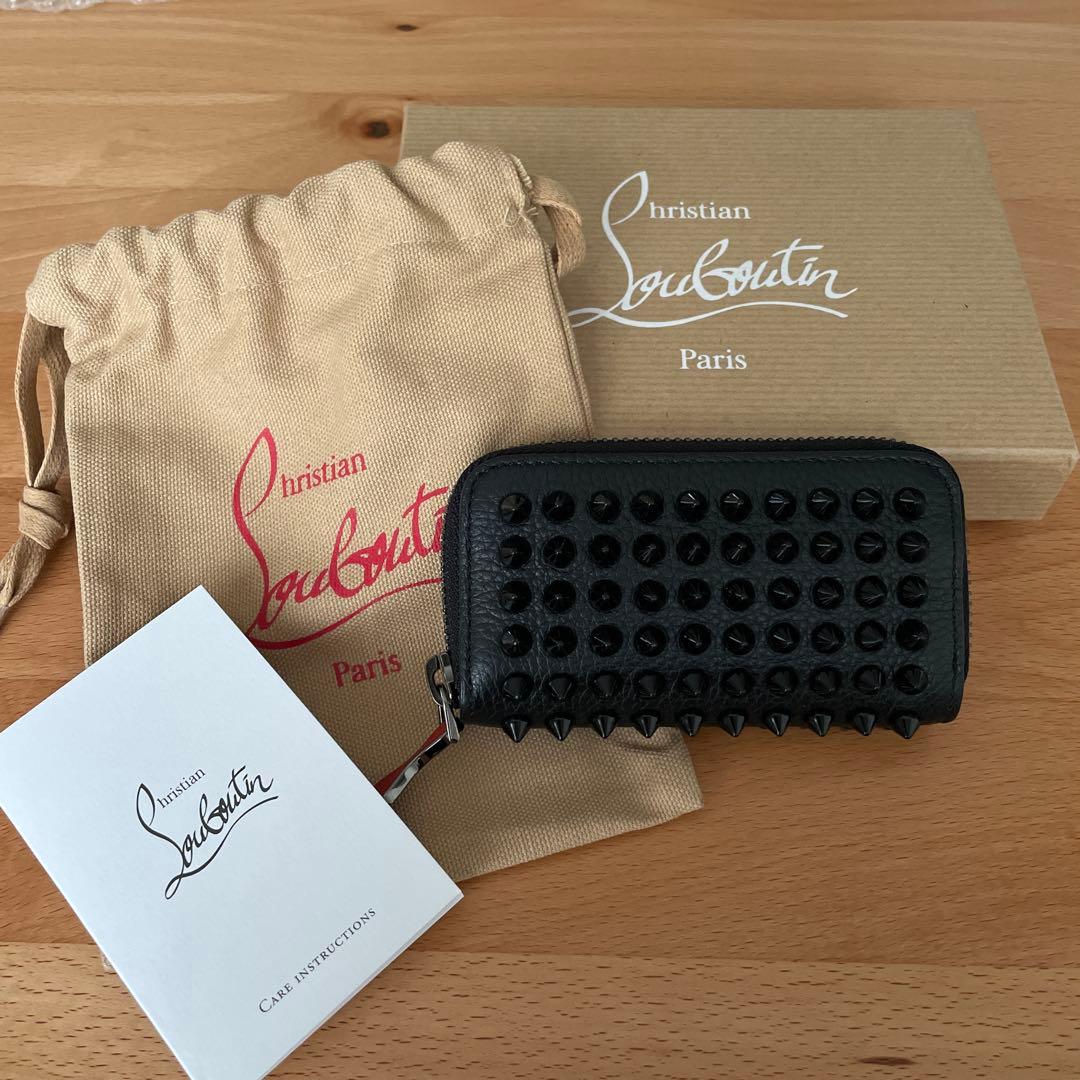 まぁくん専用☆ クリスチャンルブタン　キーケース☆ スタッズ黒　ファスナー