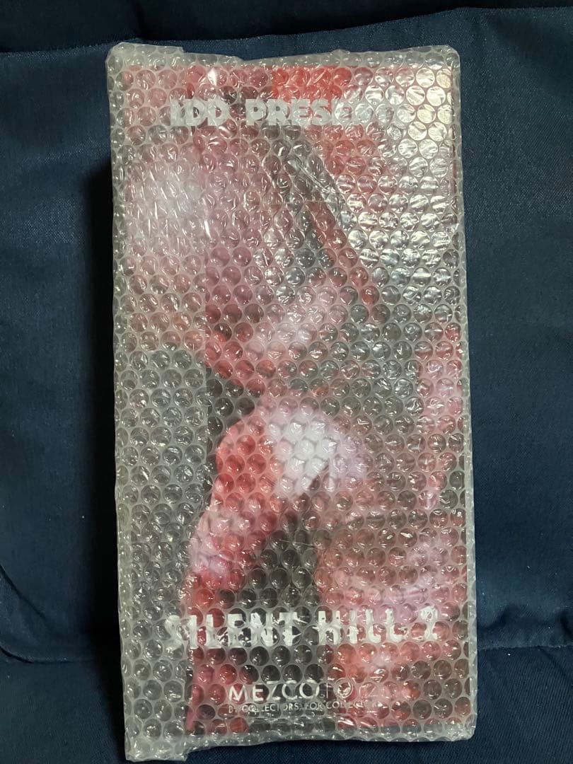 living dead dolls サイレントヒル2バブルヘッドナース