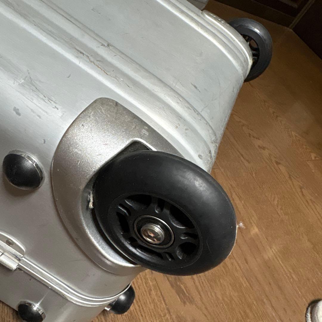 専用品　稀少品【レアな女性用】機内持込可ゼロハリバートン　アルミ製キャリーケース