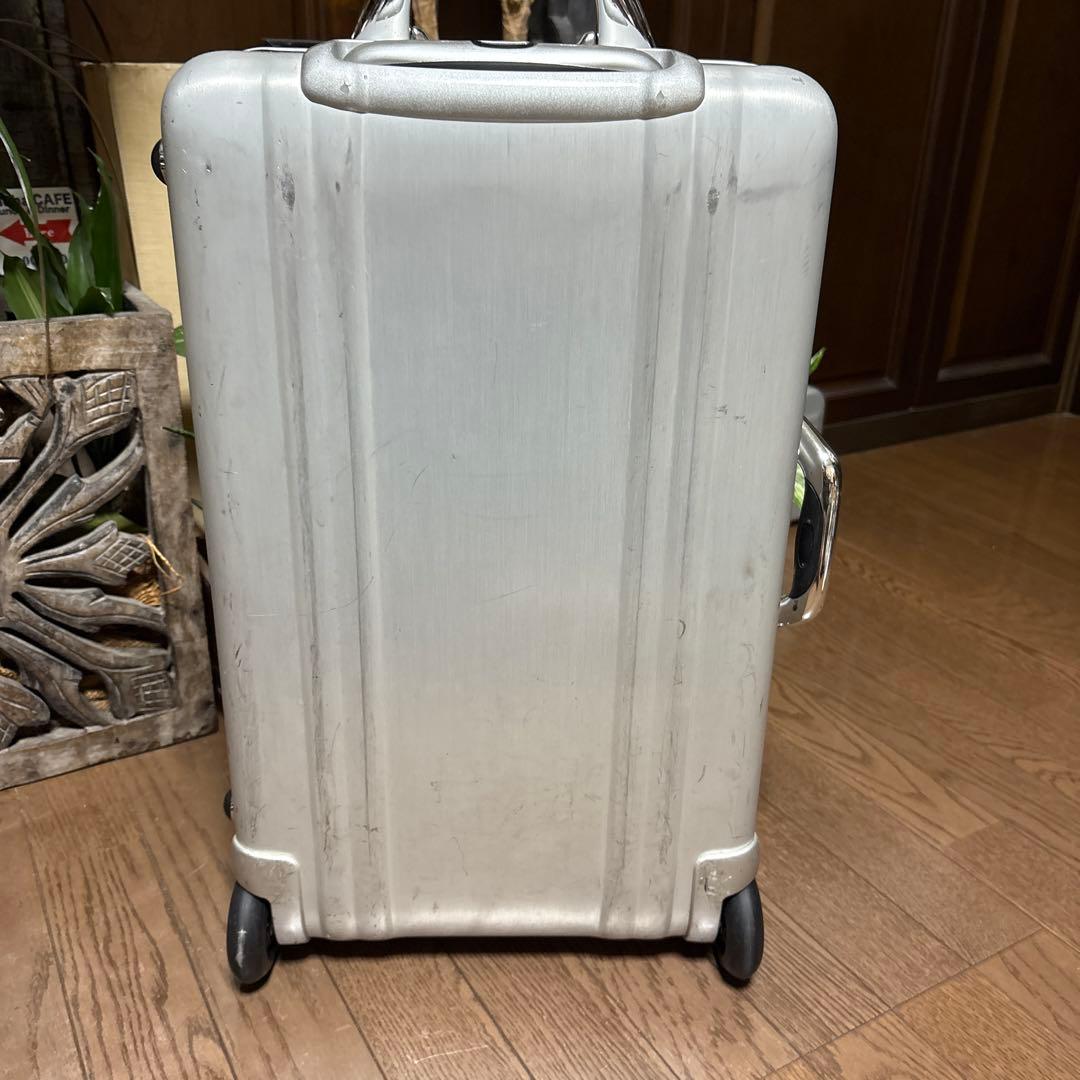 専用品　稀少品【レアな女性用】機内持込可ゼロハリバートン　アルミ製キャリーケース