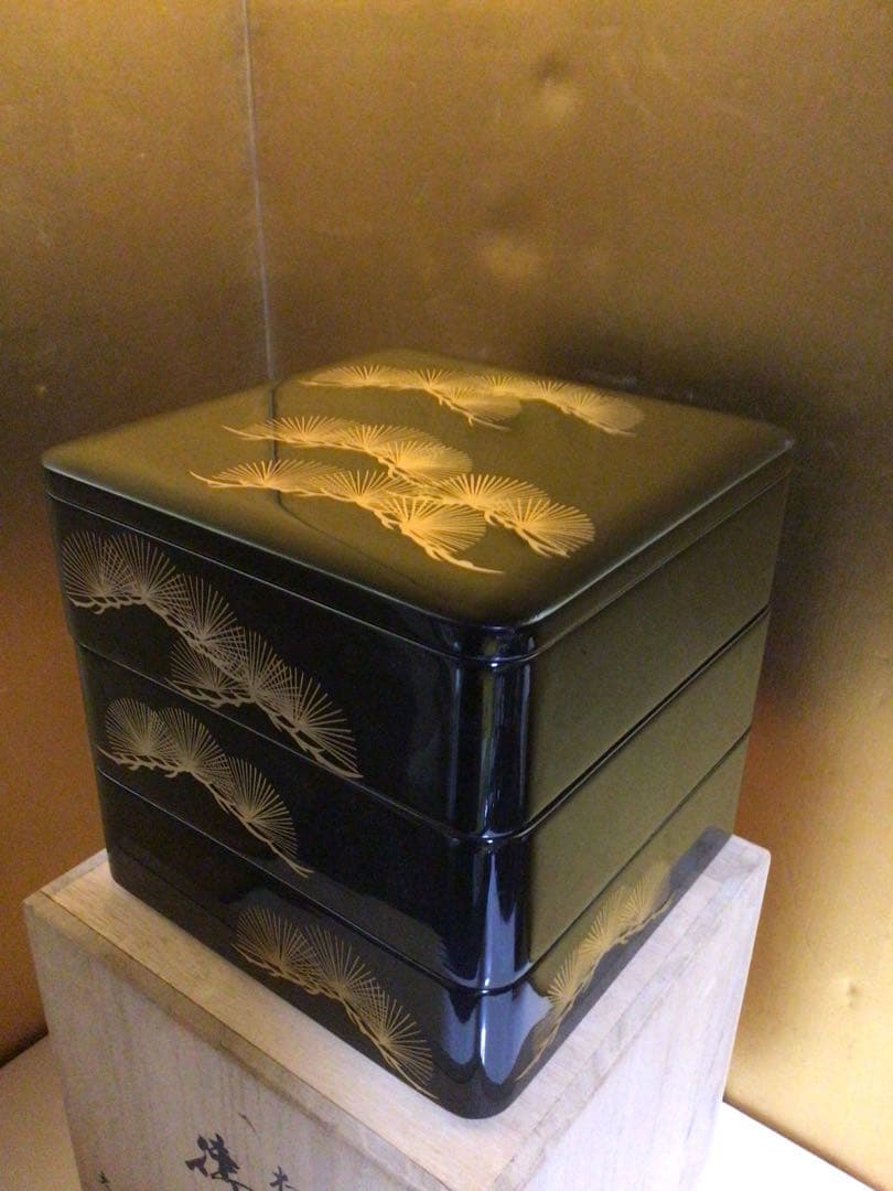 木製 沈金 三段重箱 共箱付き