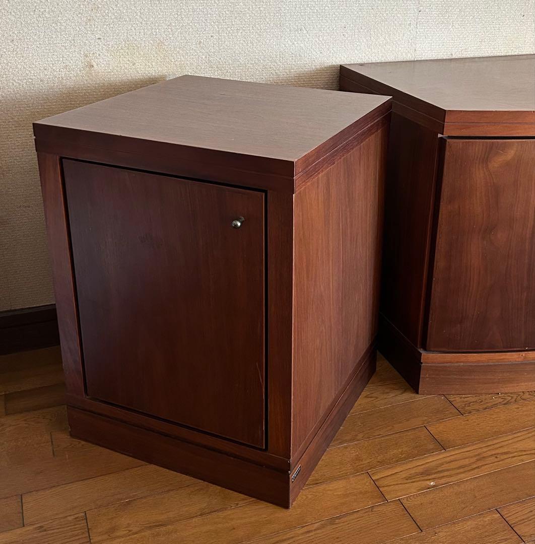 マルニ　ウォールナット　ダークブラウン キャビネット2本　中央部分は除く