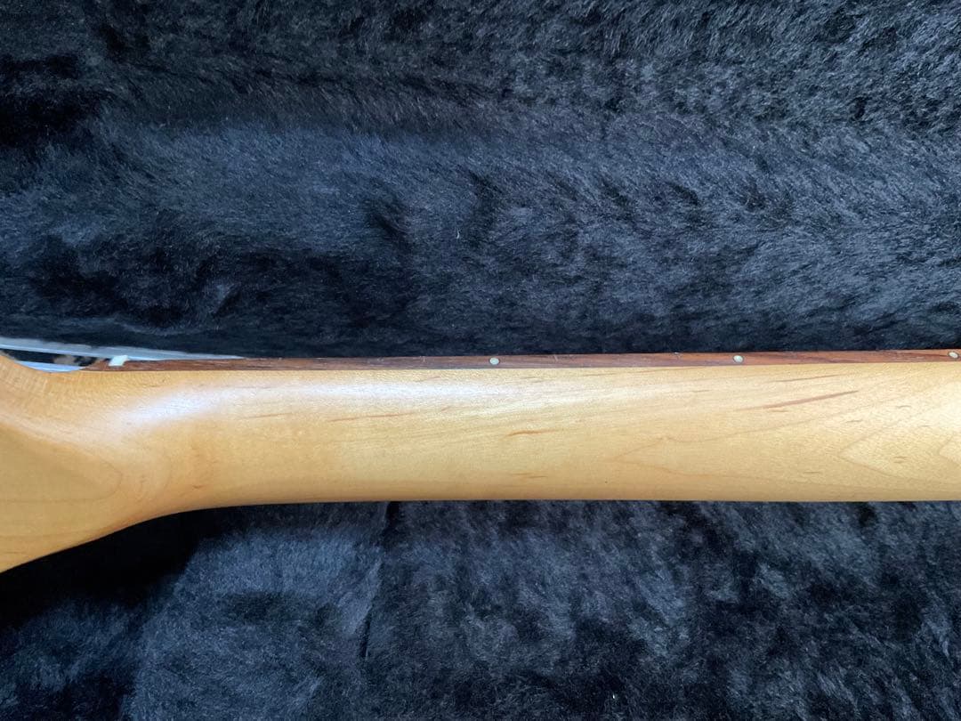 ストラトキャスター　タイプ　マットブルー