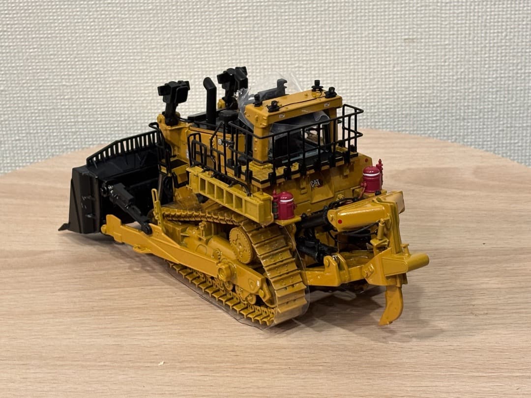 CAT D10 DOZER 1:50 スケール 85711