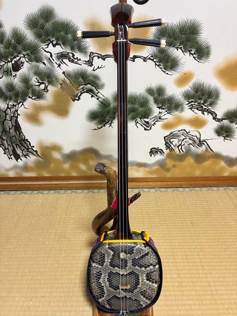 沖縄三線　エーマクルチ　本蛇皮一枚張り！与那城型！ユナー型！