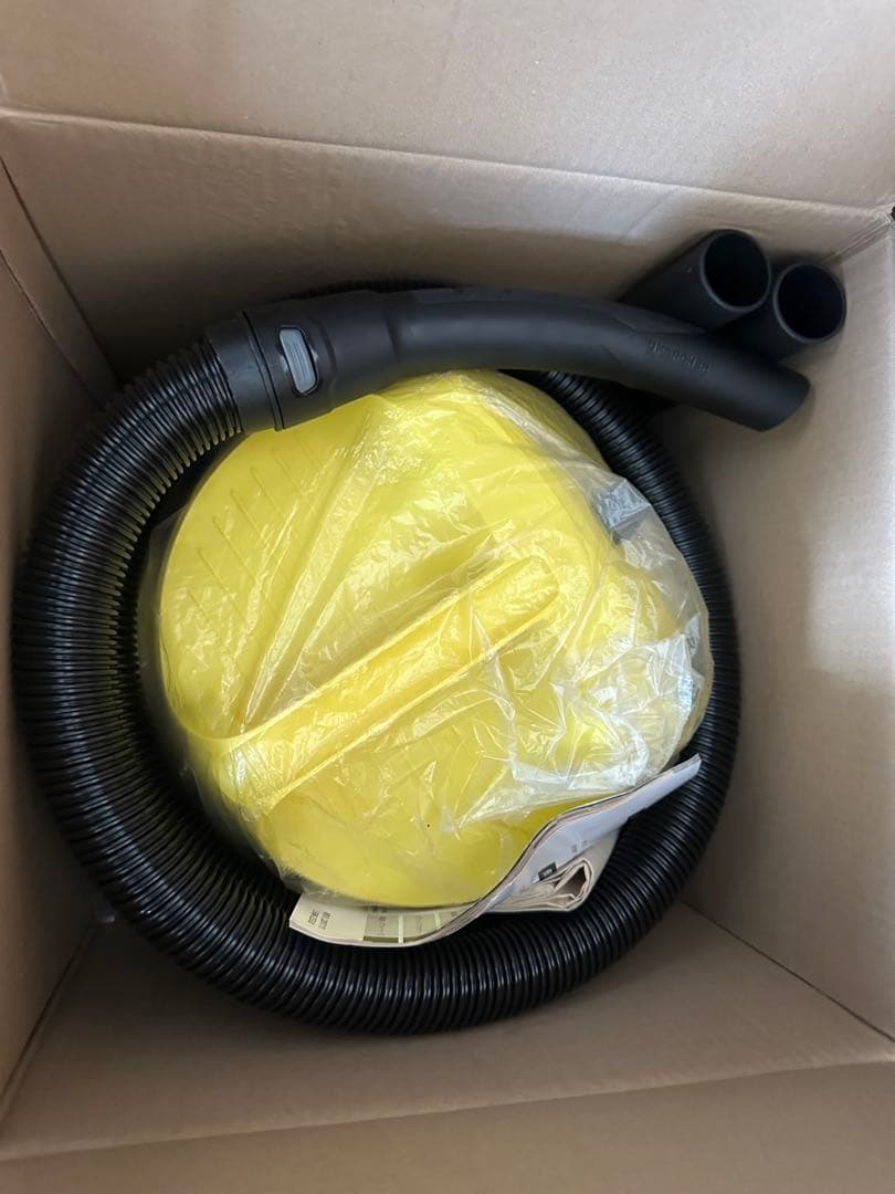 KARCHER 乾湿バキュームクリーナー　WD3